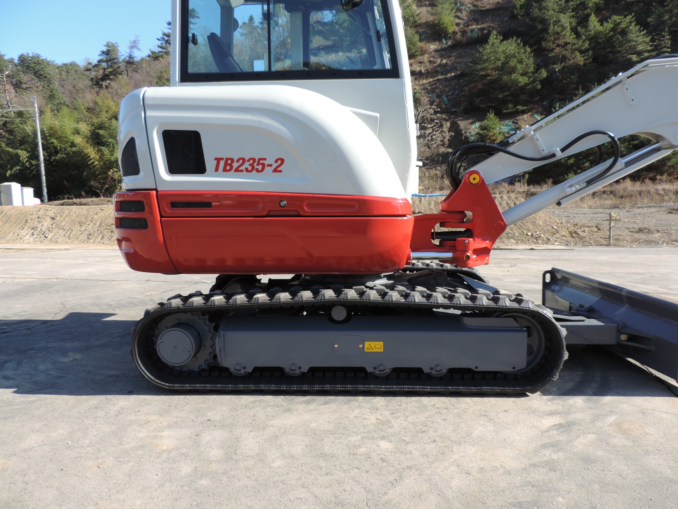 Photo du produit TAKEUCHI TB235-2