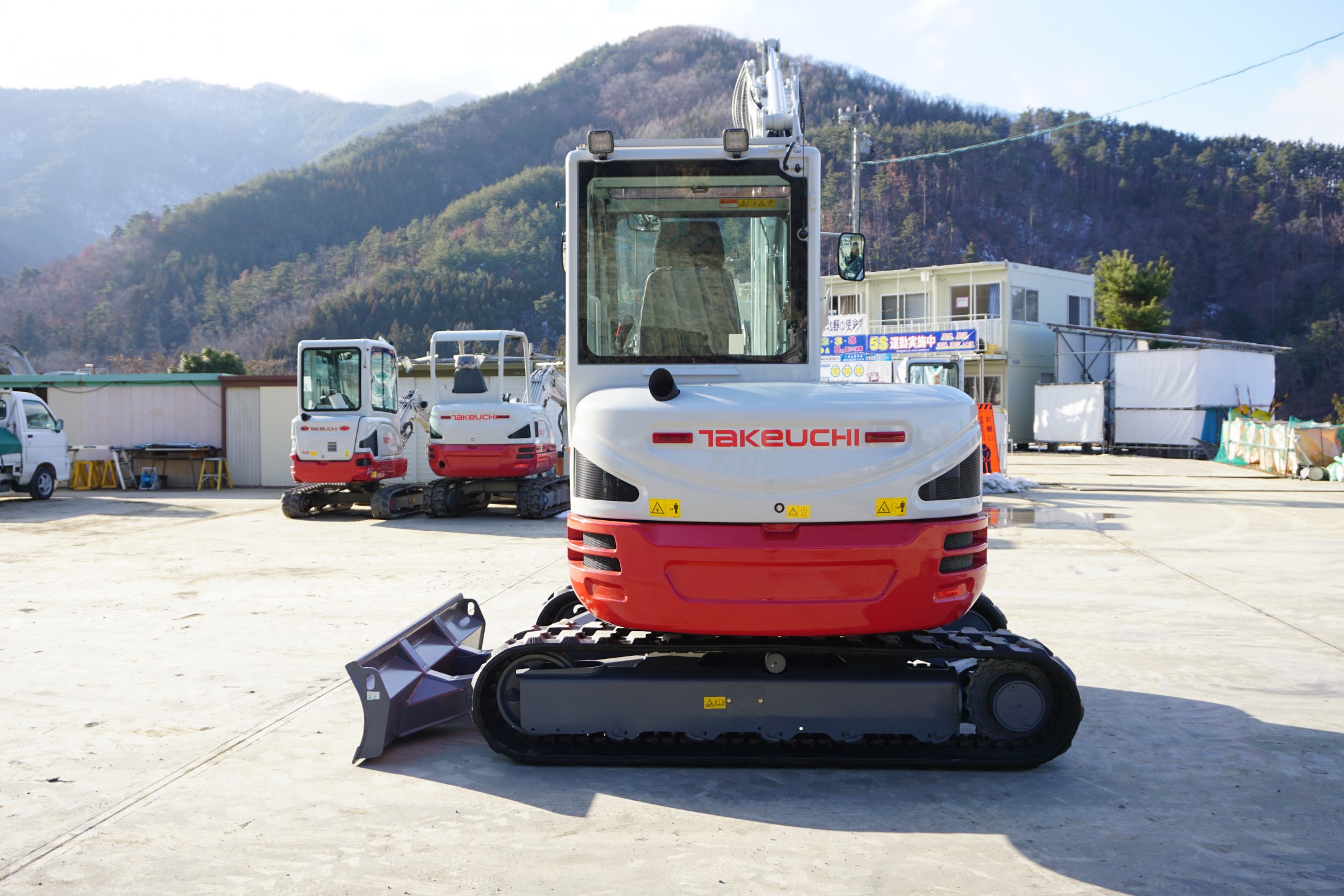 Photo du produit TAKEUCHI TB250-2